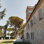 Apartament Studio-apartment Mit Sommerpool- Garten Und Aussicht By Interhome