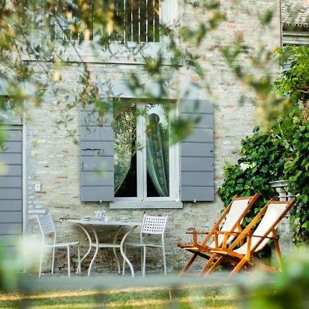 Studio-apartment Mit Sommerpool- Garten Und Aussicht By Interhome Apartament Pesaro