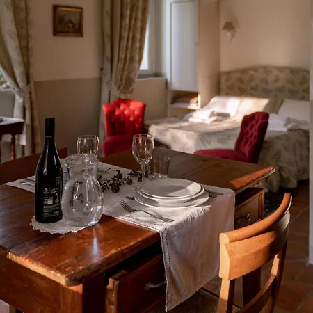 Apartamento Studio-apartment Mit Sommerpool- Garten Und Aussicht By Interhome *