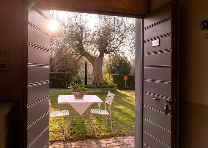 Studio-apartment Mit Sommerpool- Garten Und Aussicht By Interhome 公寓